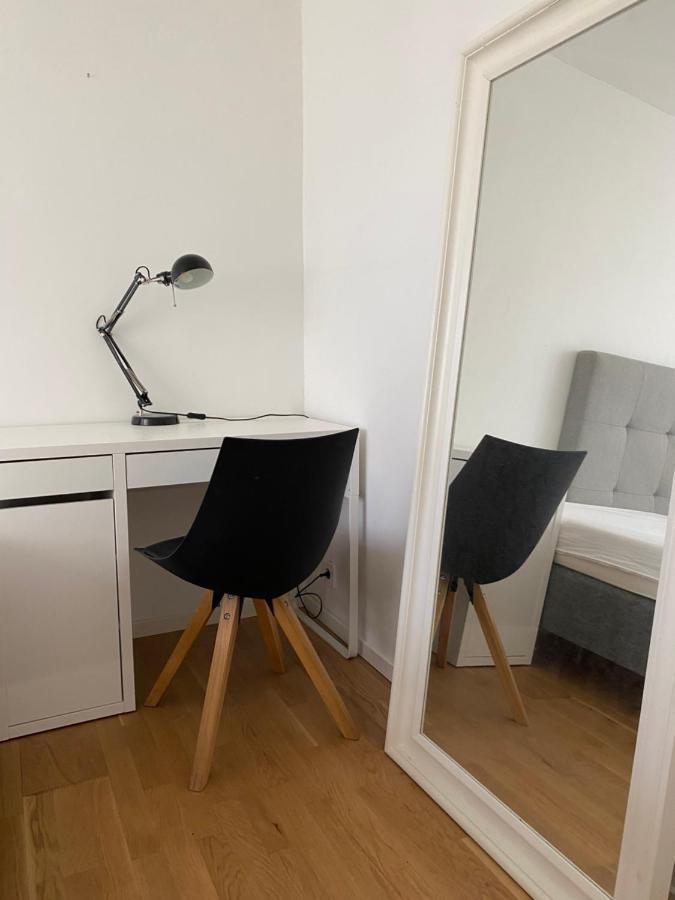 Exclusive 2 Level Etage Next To Arlanda-City Metro Stockholm Exterior foto