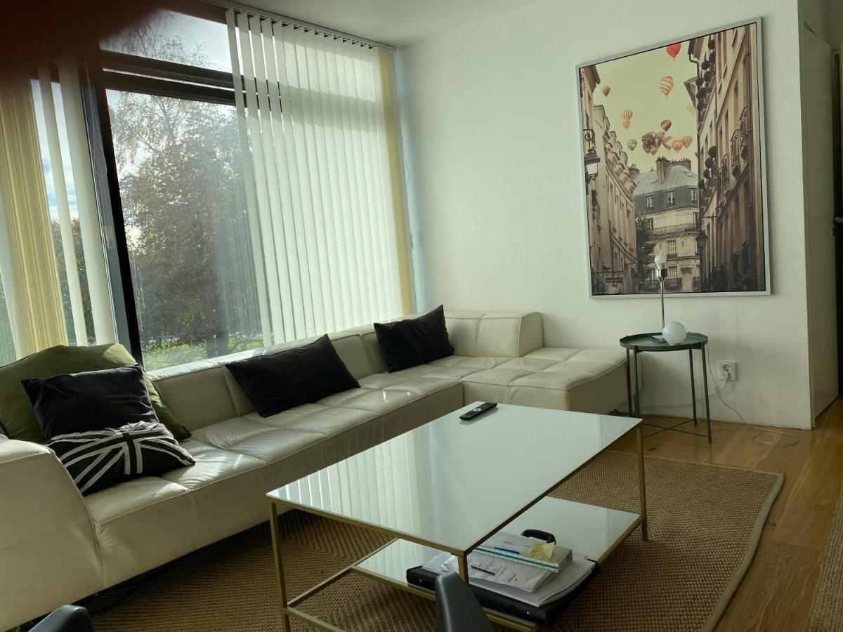 Exclusive 2 Level Etage Next To Arlanda-City Metro Stockholm Exterior foto