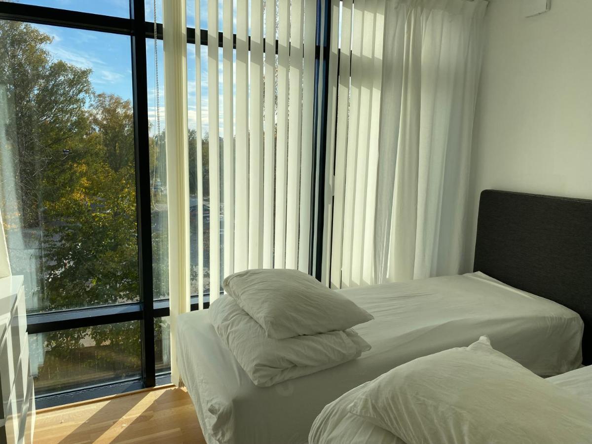 Exclusive 2 Level Etage Next To Arlanda-City Metro Stockholm Exterior foto