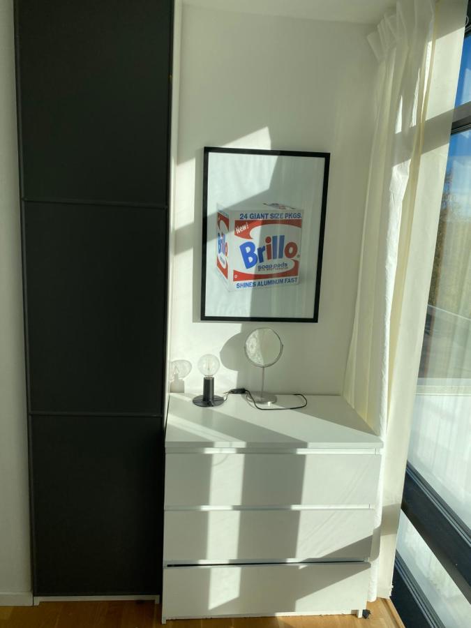 Exclusive 2 Level Etage Next To Arlanda-City Metro Stockholm Exterior foto